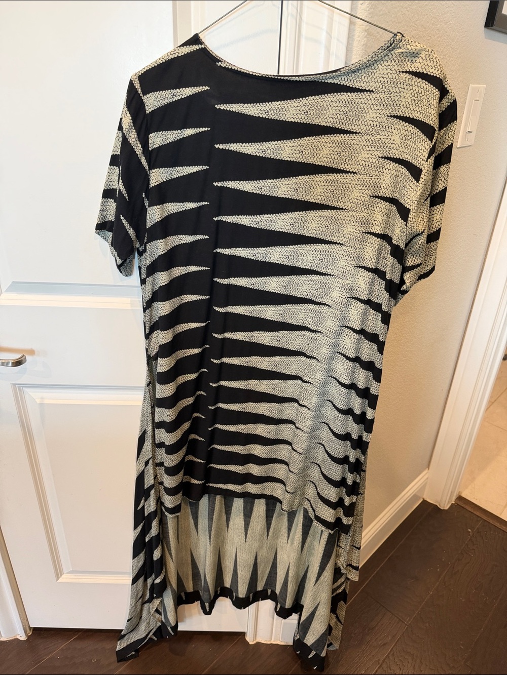 MANAOLA Pakipika Wrap Dress Black Gray Hawaiian Print Rare